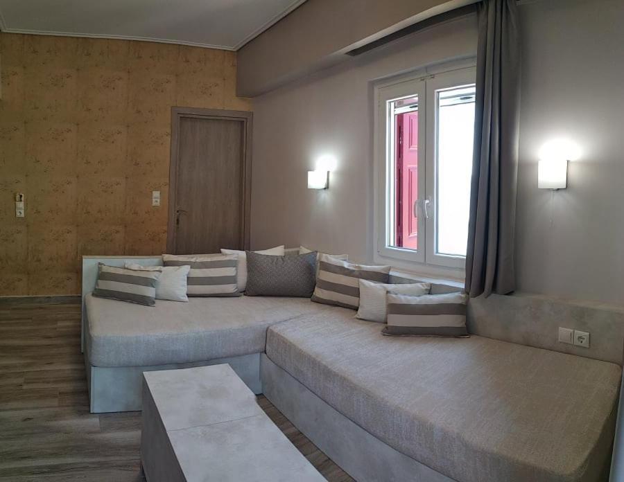 Apartment Toula Петра Екстериор снимка