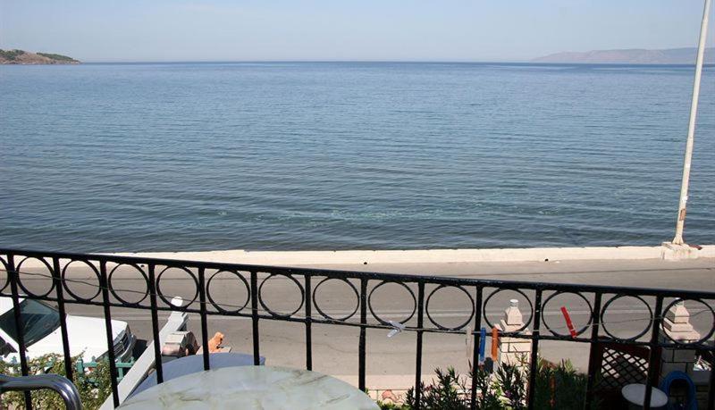 Apartment Toula Петра Екстериор снимка