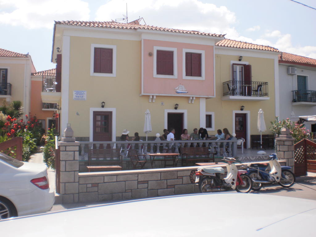 Apartment Toula Петра Екстериор снимка